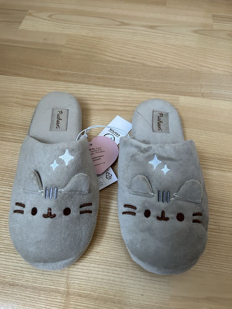 kapcie-pusheen-959oer-1.jpg